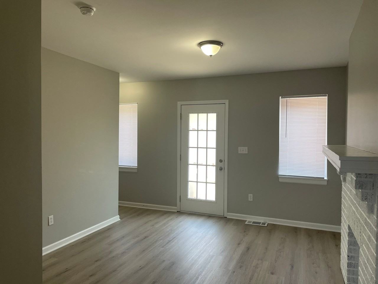 111 E 9th Ave #109 - Photo 5 of 20