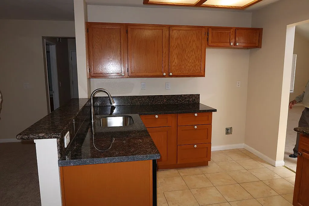 701 Deerfield - Photo 3 of 33
