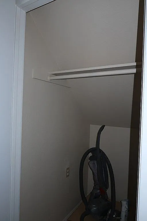 701 Deerfield - Photo 7 of 33