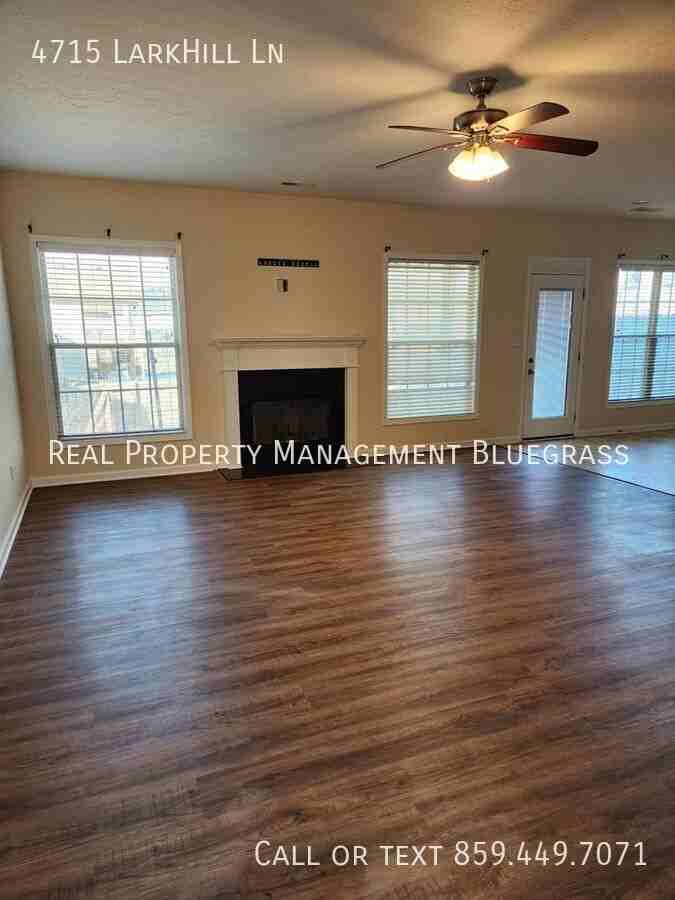 4715 Larkhill Ln - Photo 3 of 21