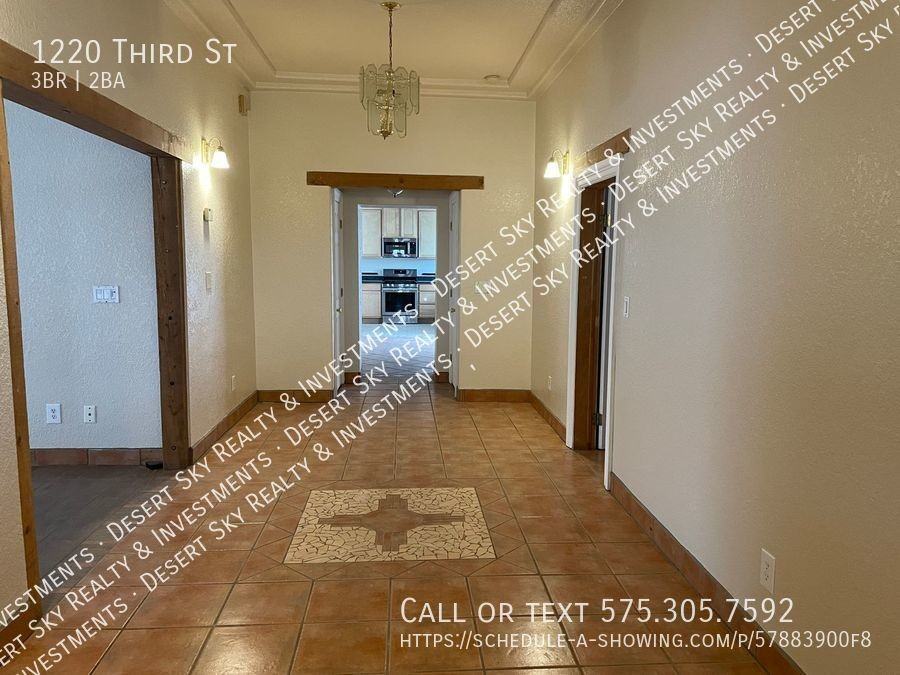 1220 3rd St - Photo 4 of 28