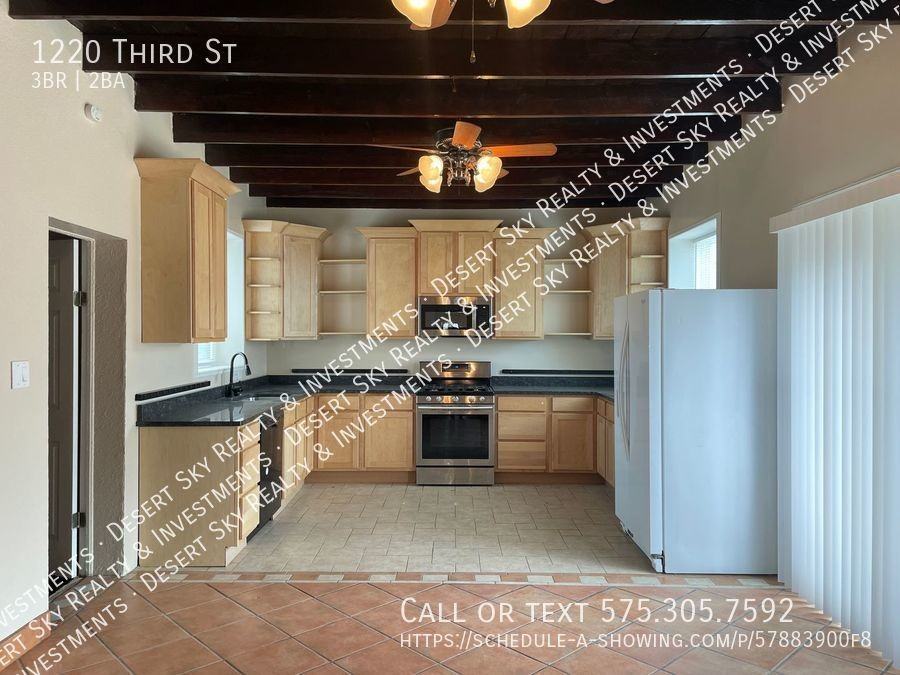 1220 3rd St - Photo 5 of 28
