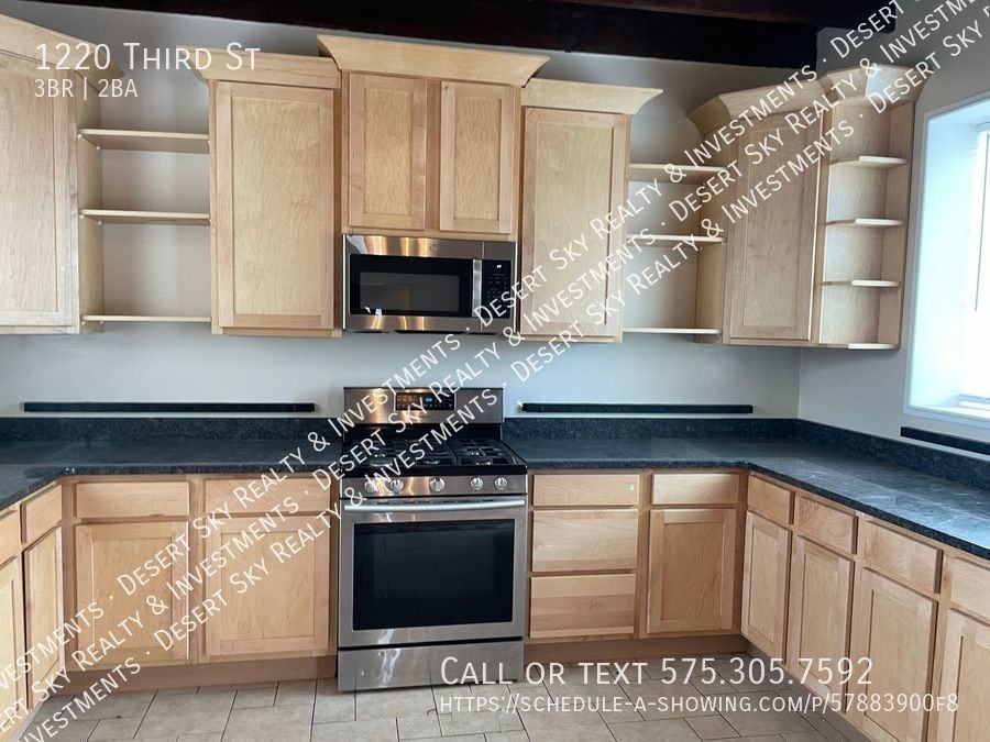 1220 3rd St - Photo 7 of 28