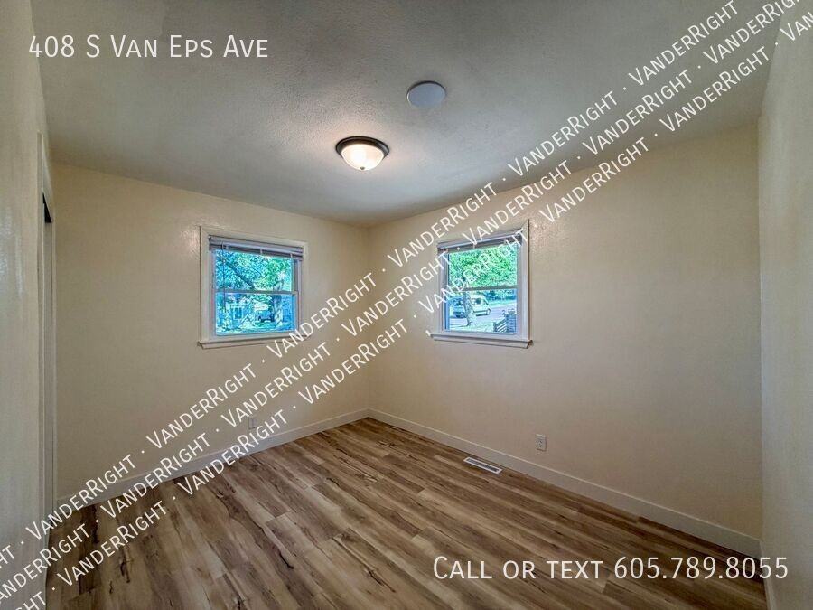 408 S Van Eps Ave - Photo 6 of 21