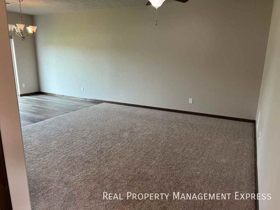 5904 S Bounty Pl - Photo 4 of 19