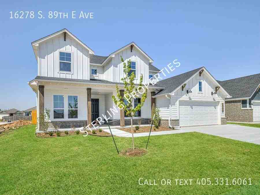 16278 S 89th East Ave - Photo 2 of 44