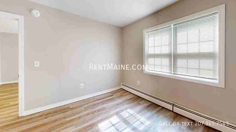 46 Baker St #4 - Photo 4 of 11