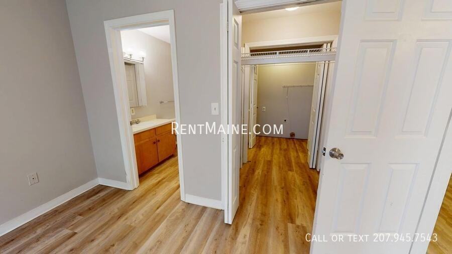 46 Baker St #4 - Photo 6 of 11