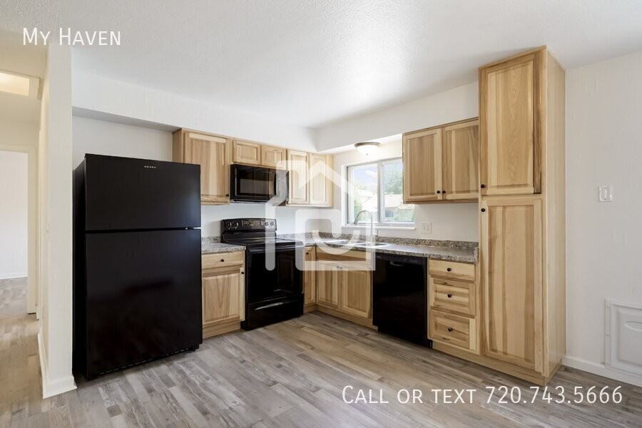 17898 E Mexico Dr - Photo 6 of 28