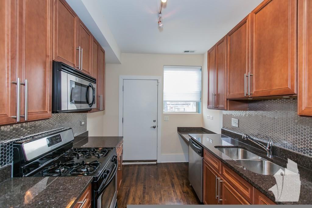 3451 N Wolcott Ave #2 - Photo 6 of 8