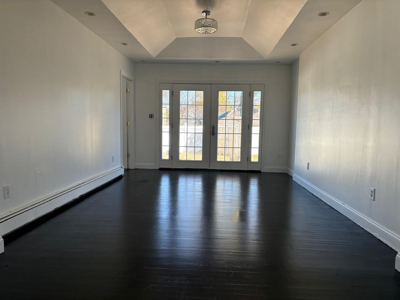303 West Ln - Photo 4 of 14