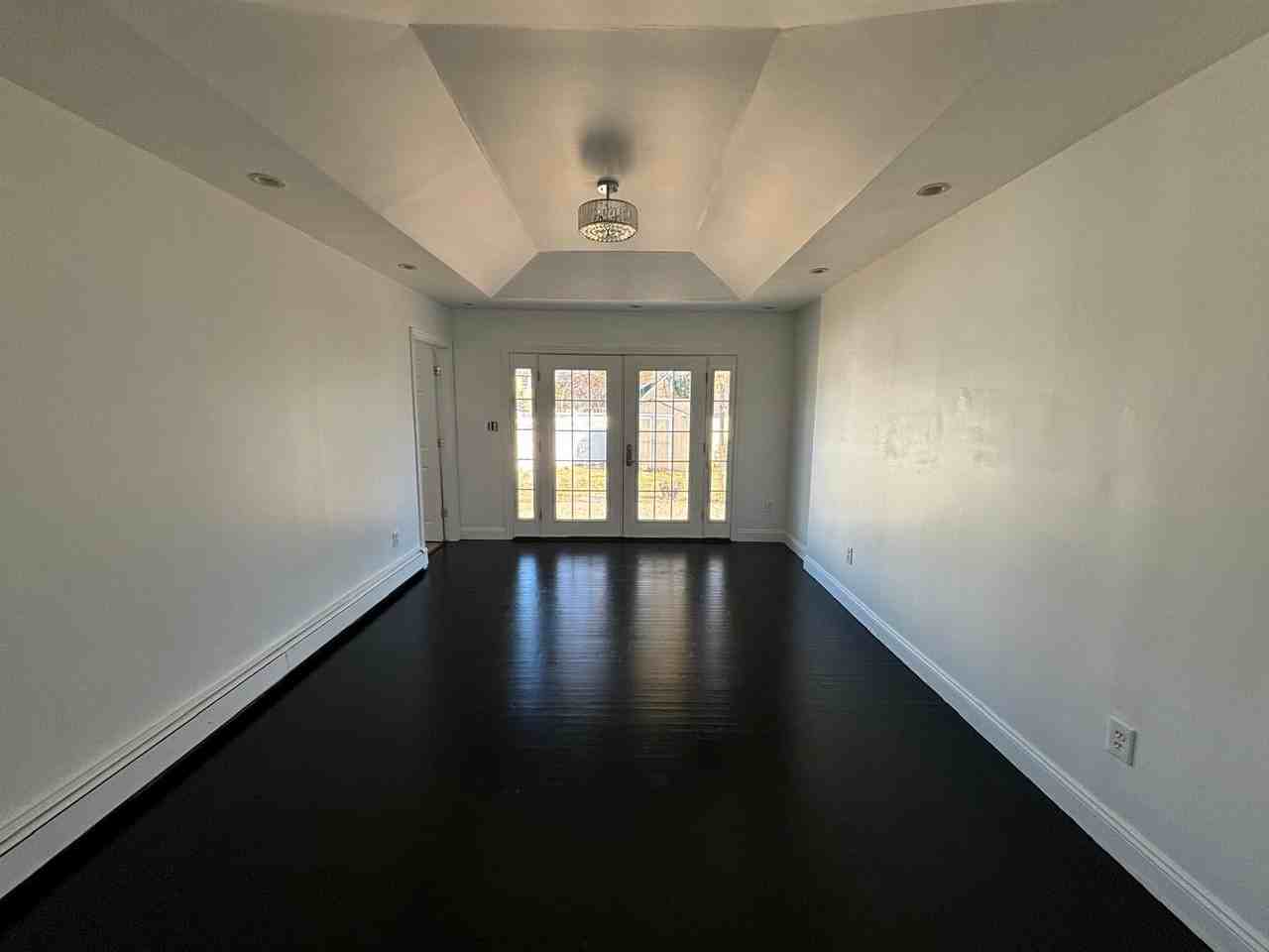 303 West Ln - Photo 5 of 14