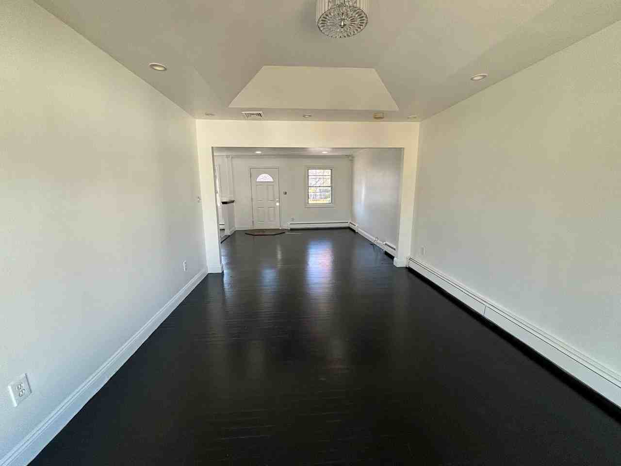 303 West Ln - Photo 6 of 14