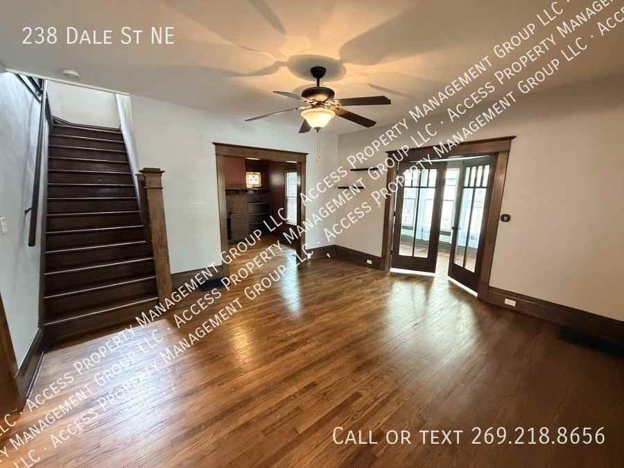 238 Dale St Ne - Photo 3 of 42