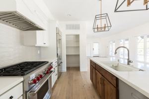 featured image of 431 Marsh St #202