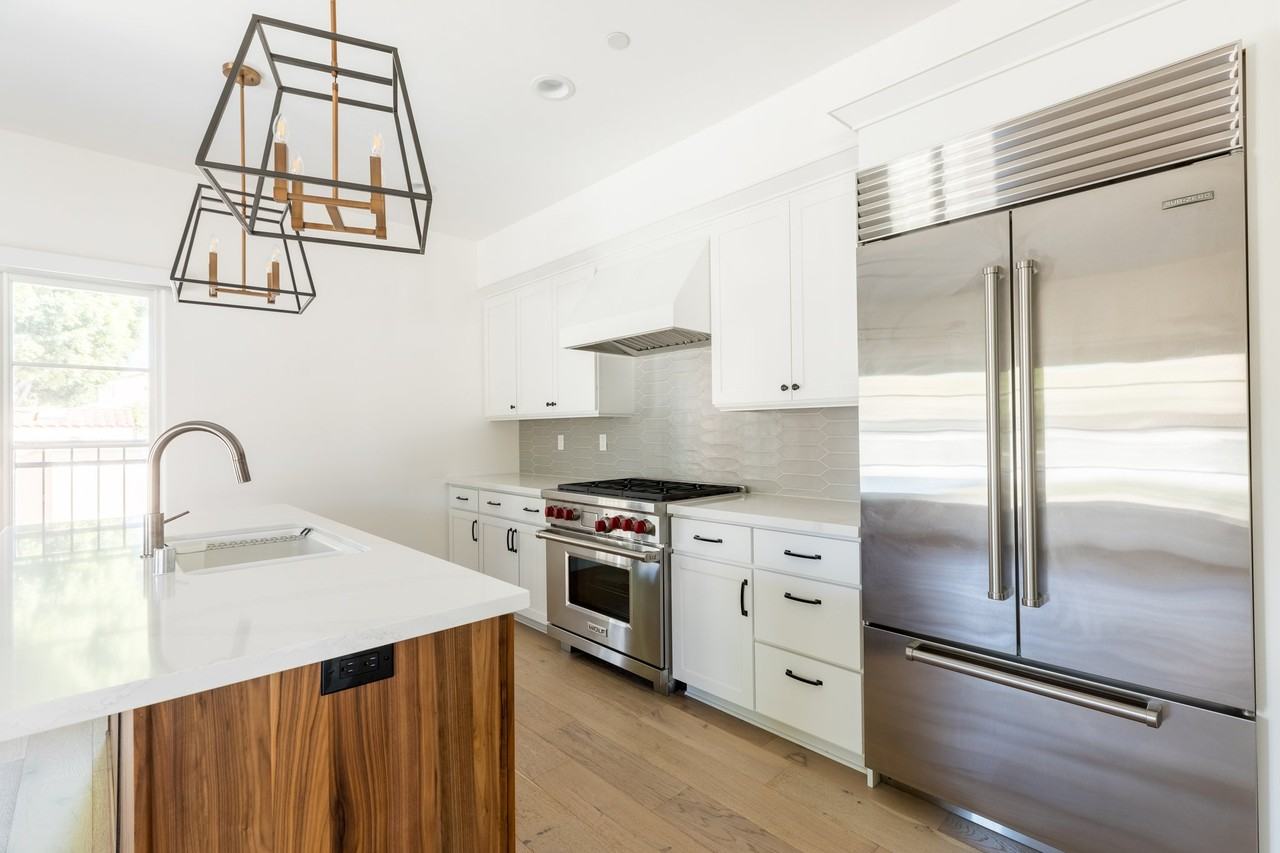 431 Marsh St #202 - Photo 2 of 20