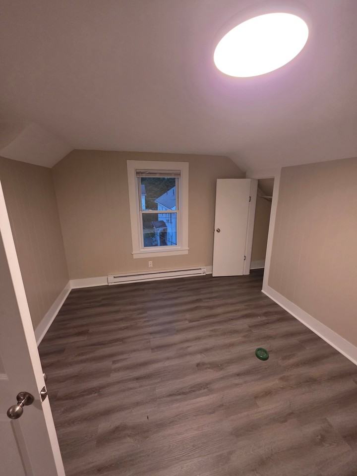 95 Maple St #3