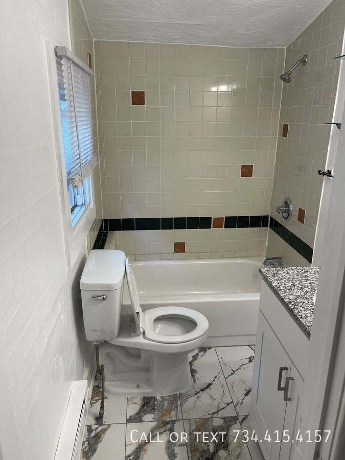 537 S 4th Ave #1 - Photo 4 of 14