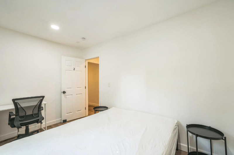364 Adelle St Se - Photo 2 of 20