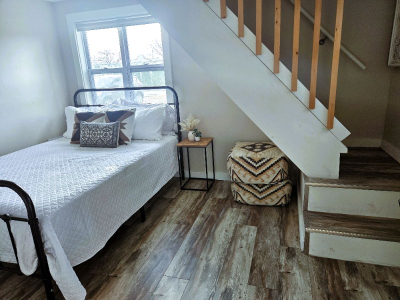 1004 W Kamps Ave - Photo 3 of 22