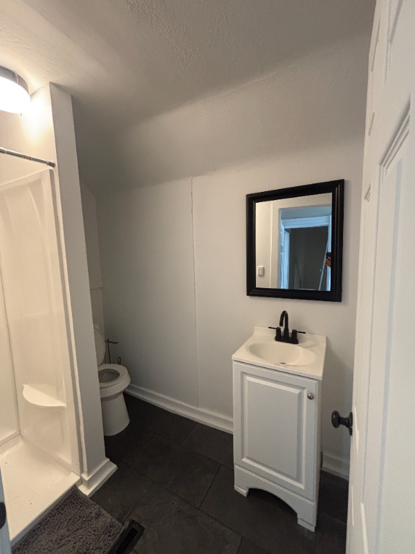111 Sweet St Ne #1 - Photo 3 of 28