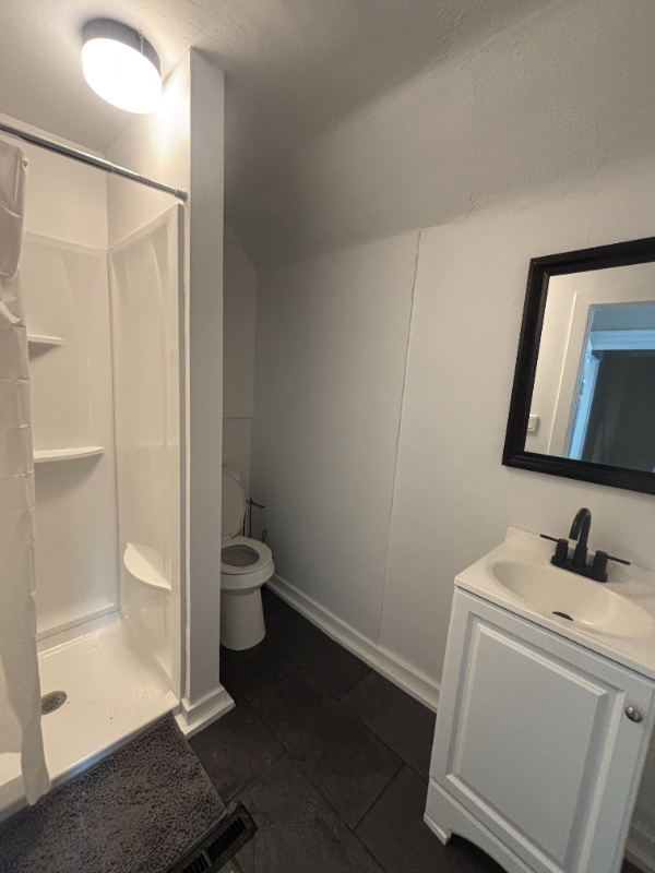 111 Sweet St Ne #1 - Photo 4 of 28