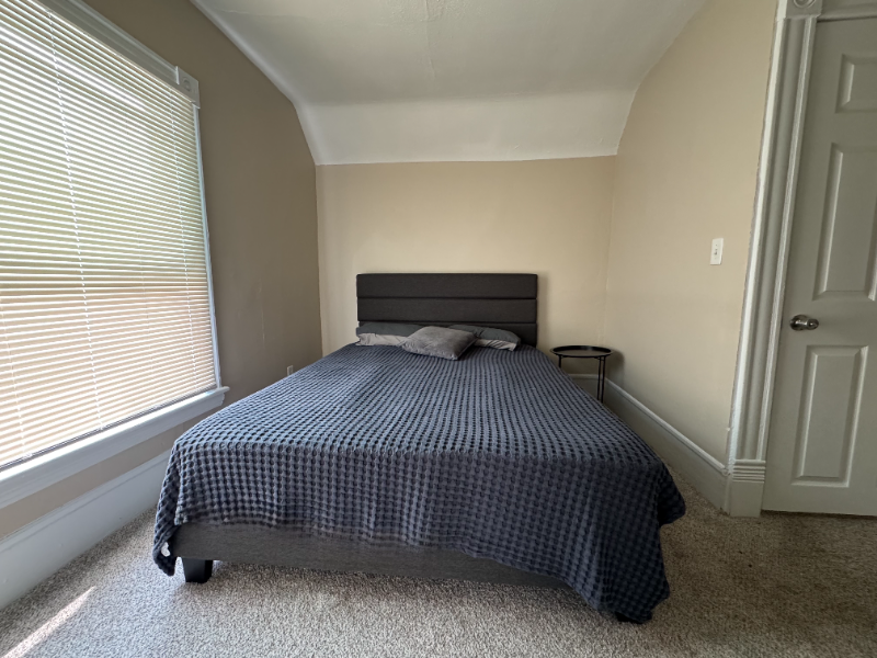 111 Sweet St Ne #1 - Photo 6 of 28