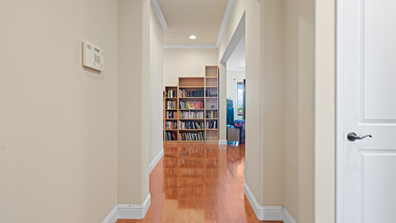 2011 Bellaterra Ct - Photo 2 of 20