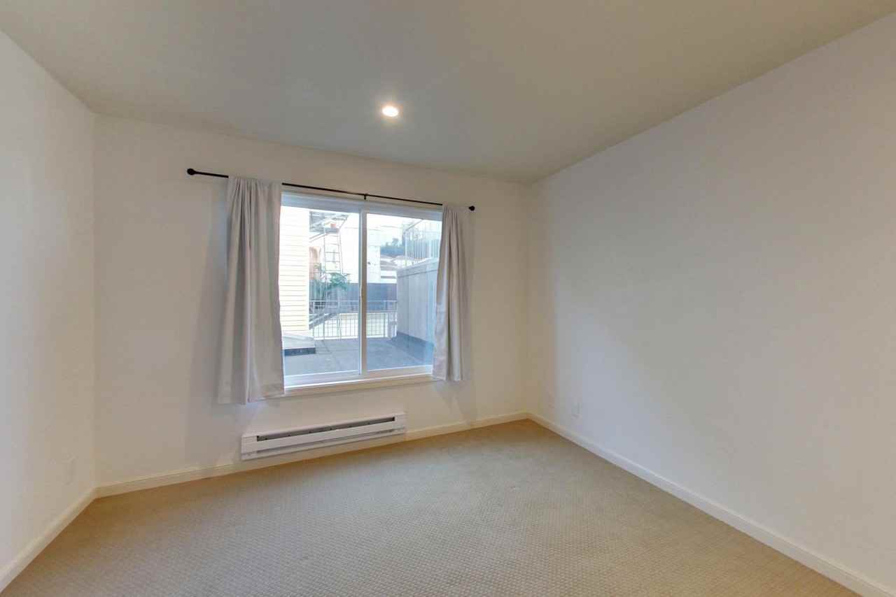 205 Collins St #5 - Photo 5 of 22