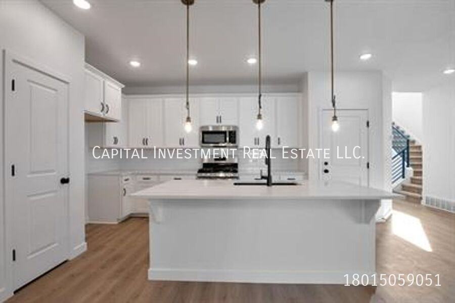 4692 W Camellia Ln - Photo 3 of 29