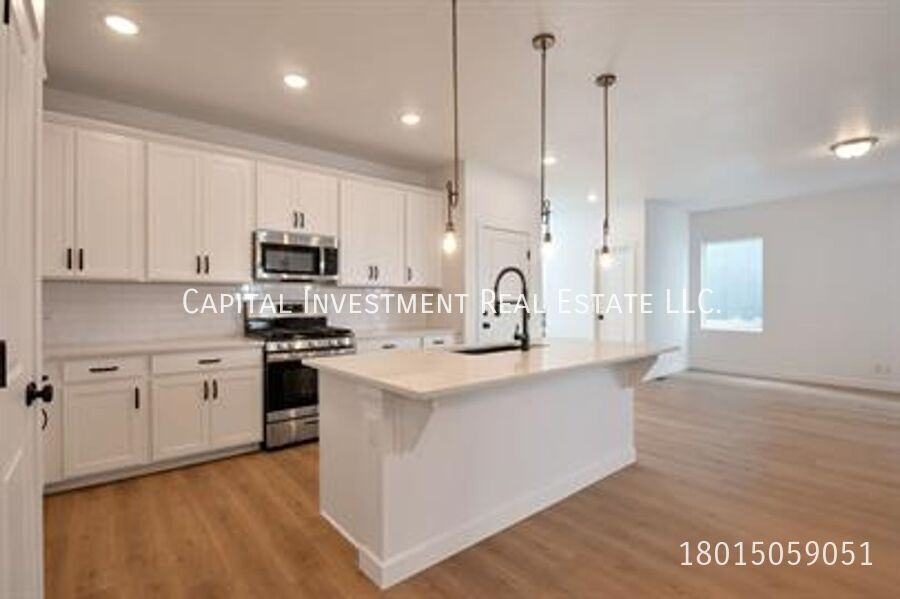 4692 W Camellia Ln - Photo 4 of 29