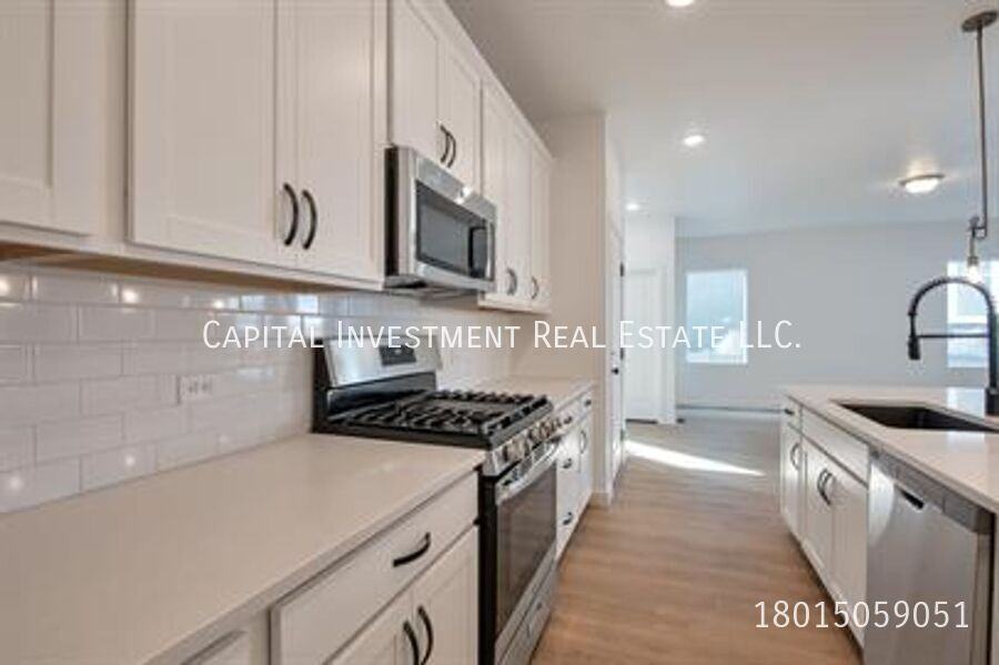 4692 W Camellia Ln - Photo 5 of 29