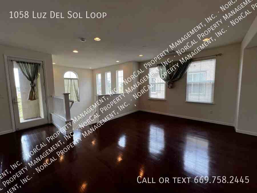 1058 Luz Del Sol Loop - Photo 7 of 21