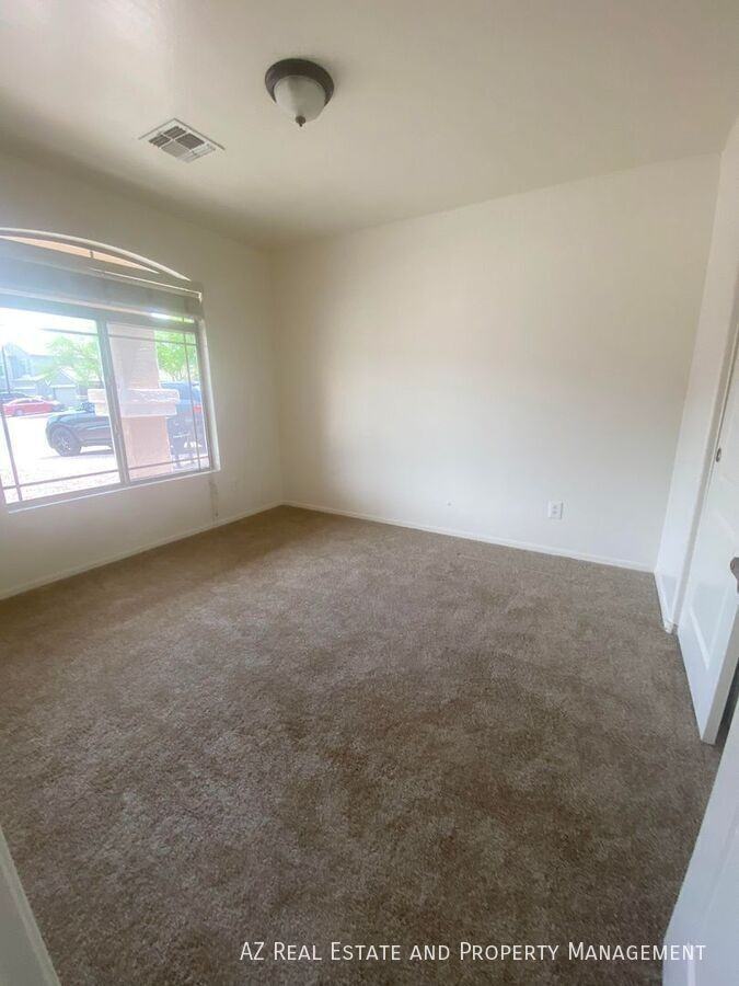 4850 N 113th Dr - Photo 3 of 21