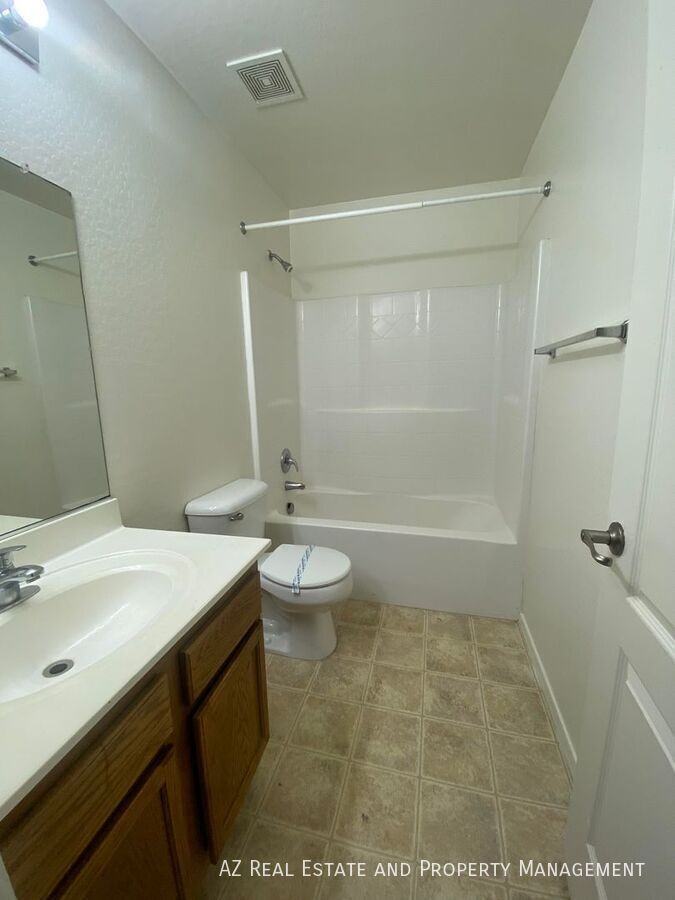 4850 N 113th Dr - Photo 5 of 21