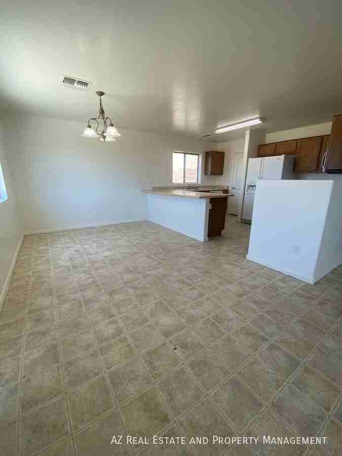 4850 N 113th Dr - Photo 7 of 21