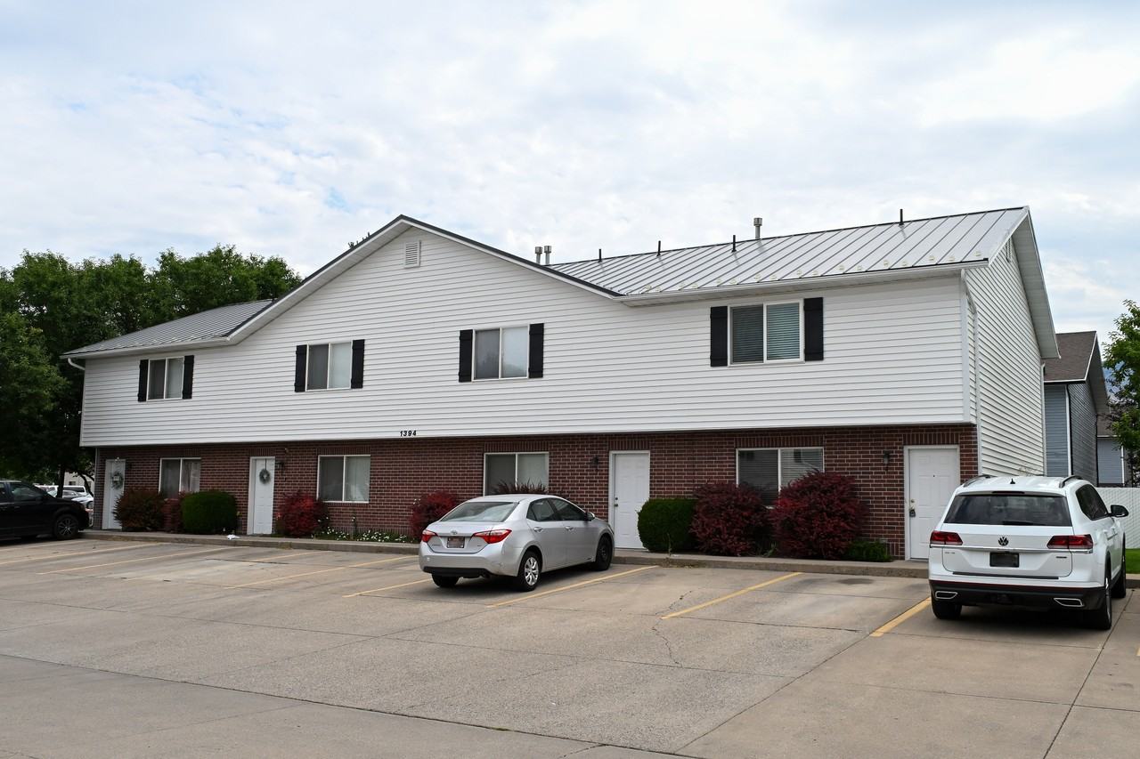 1394 N 290 W - Photo 3 of 18