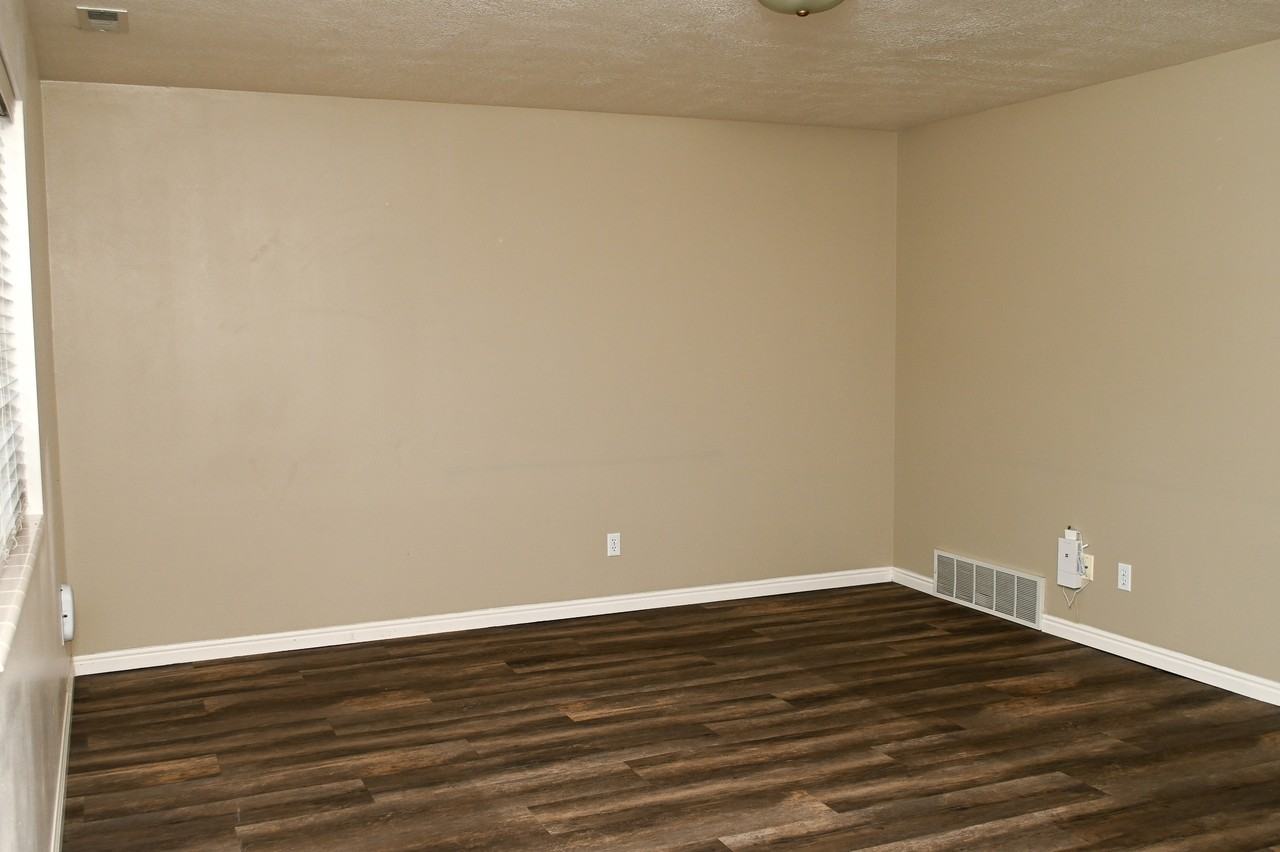 1394 N 290 W - Photo 4 of 18