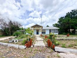 featured image of 3950 Baldwin Dr