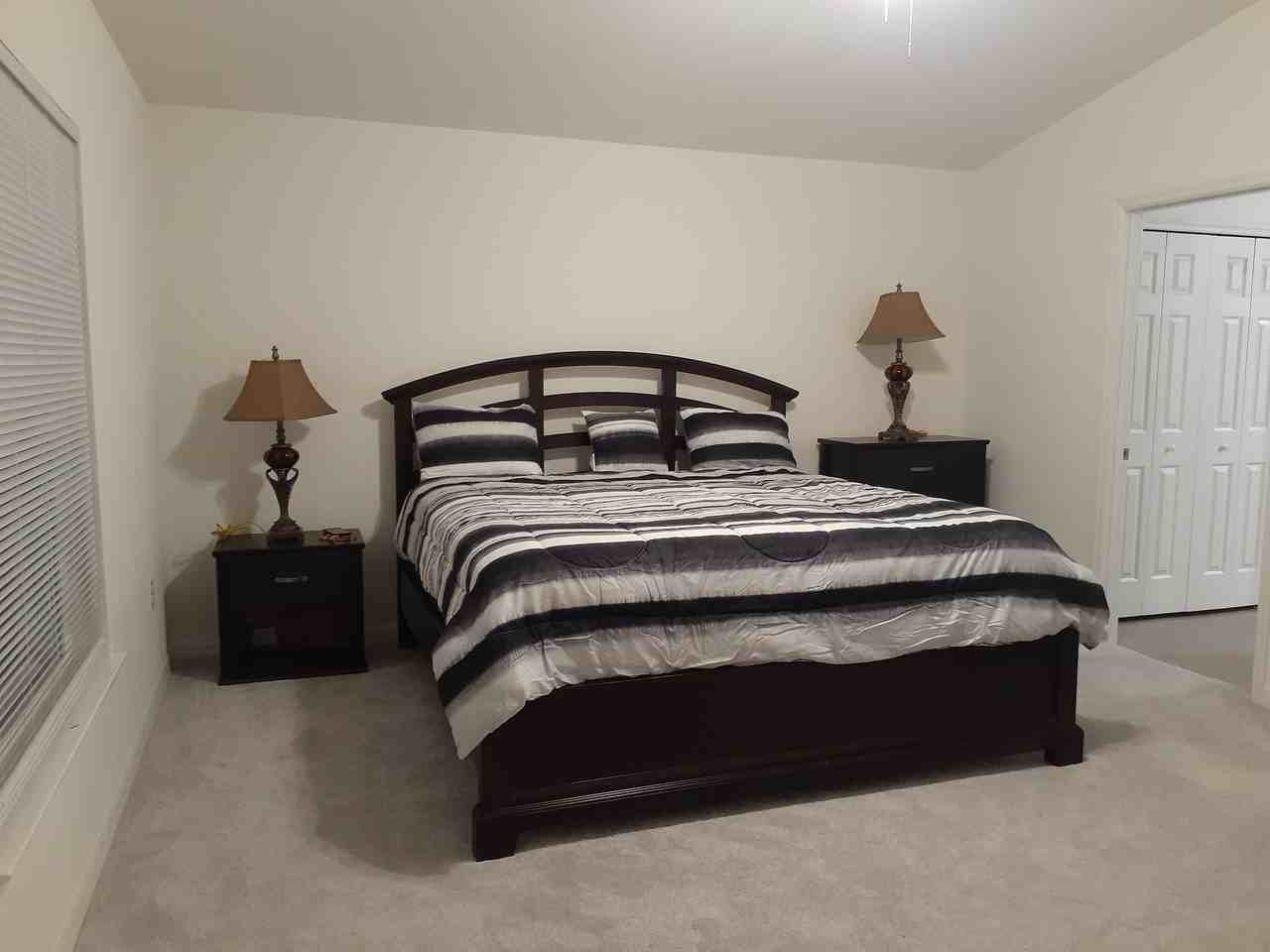 1665 Nona St Ne #NA - Photo 7 of 11