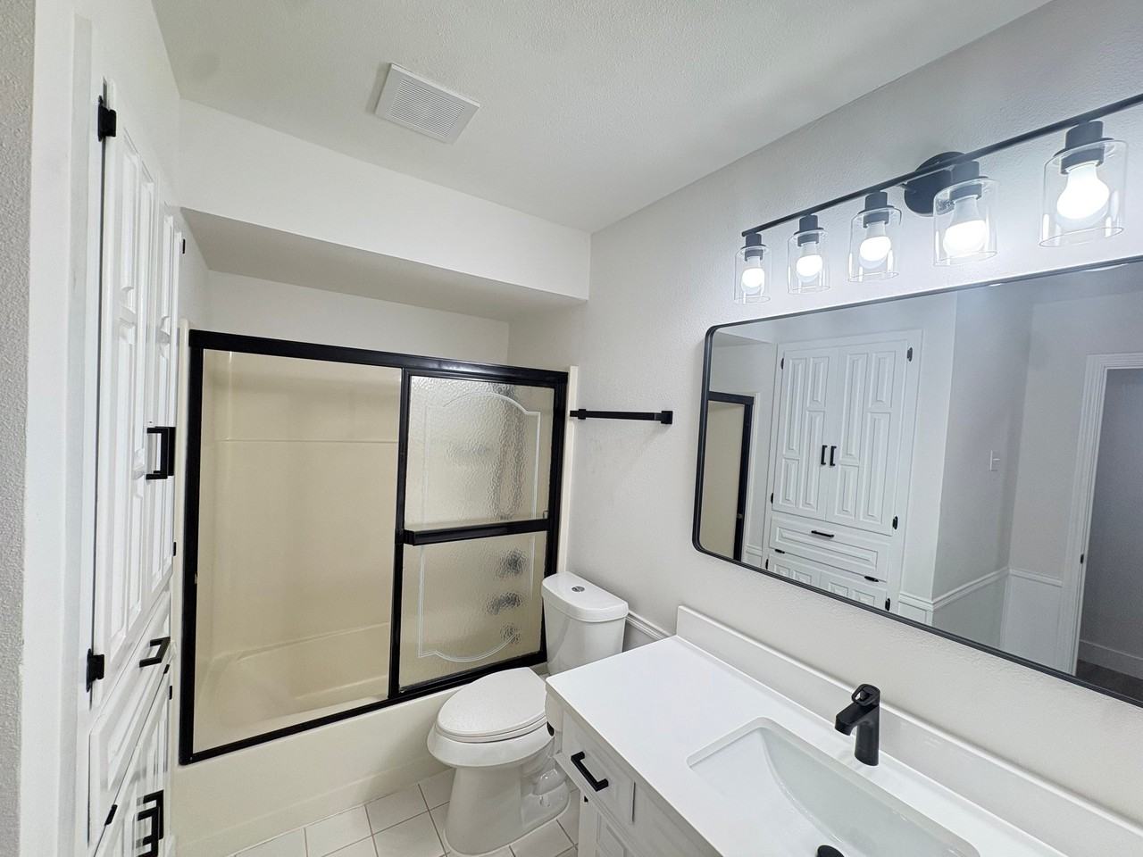 3802 Roan Cir - Photo 7 of 17