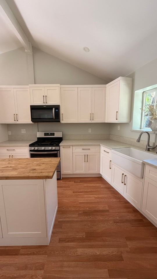 316 W Alamar Ave #B - Photo 2 of 12