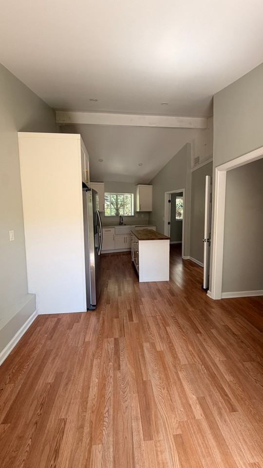 316 W Alamar Ave #B - Photo 3 of 12