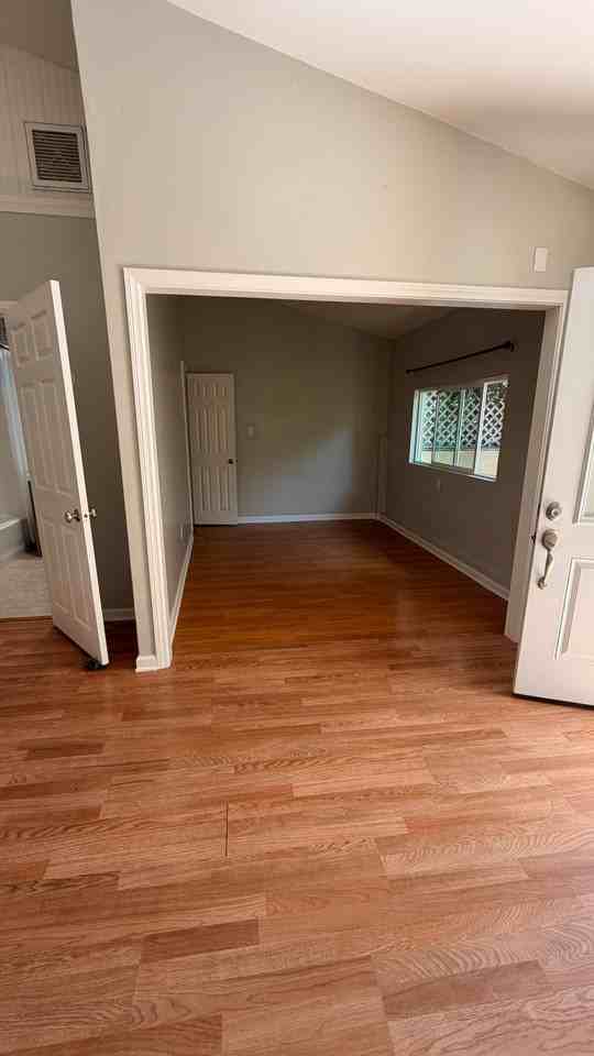 316 W Alamar Ave #B - Photo 7 of 12