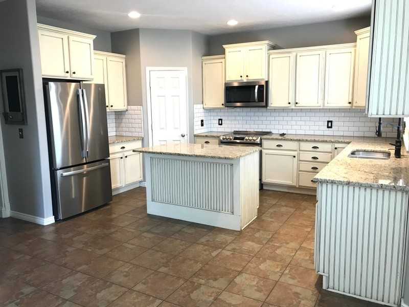 12048 N Cyprus Dr - Photo 2 of 15