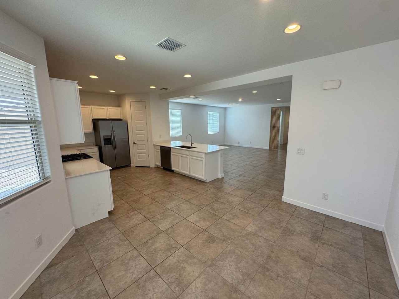 24515 N 165th Ave - Photo 5 of 41