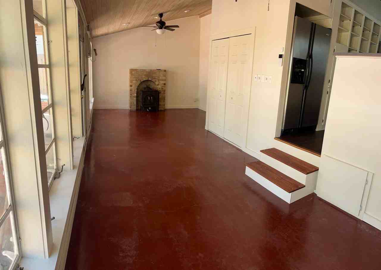 222 E Theo Ave - Photo 7 of 8