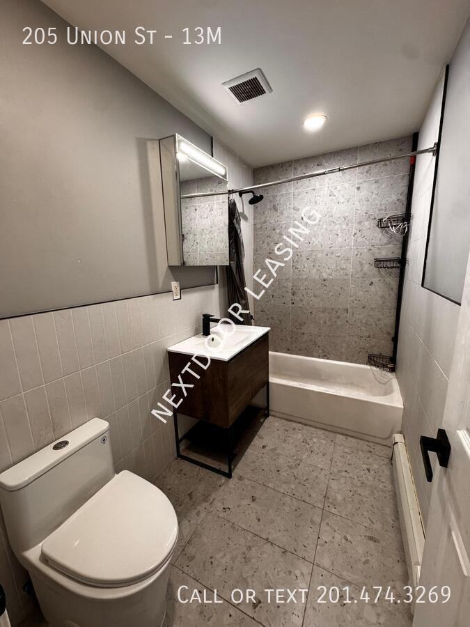 205 Union St #13M - Photo 2 of 4