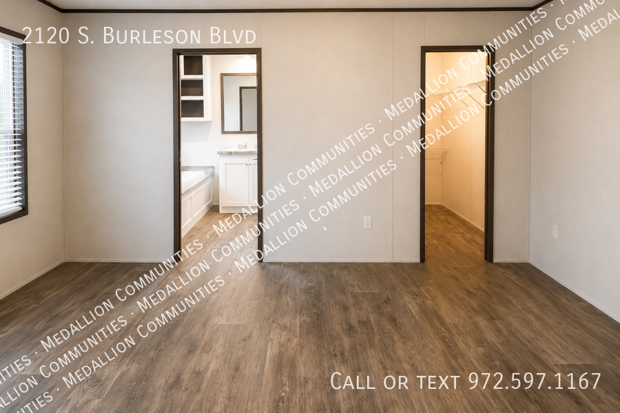 2120 S Burleson Blvd - Photo 3 of 12