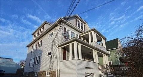 328 Jackson Ave - Photo 2 of 2